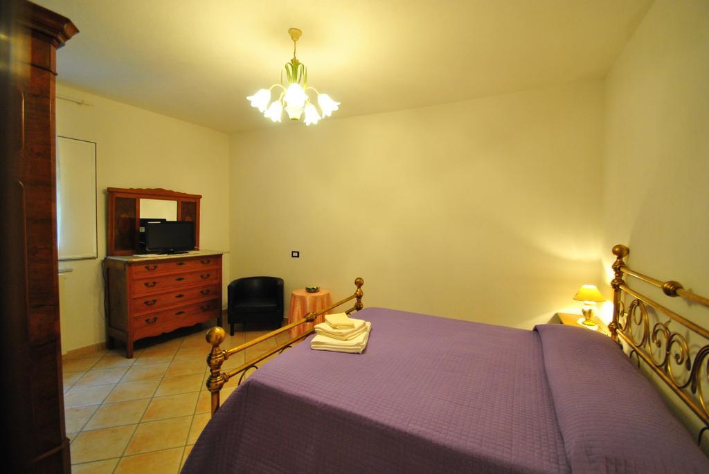 Magliolo Casa Vacanze L'Agrifoglio Bed & Breakfast 部屋 写真